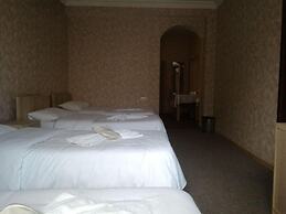 7 Star Hotel