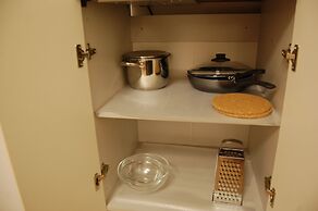 Studio Apartment City Center and Subway