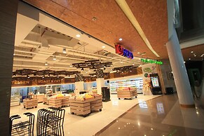 Apartemen Grand Kamala Lagoon by Aparian