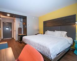 Tru by Hilton Florida City