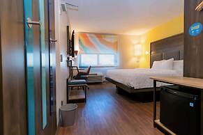 Tru by Hilton Florida City