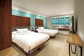 Tru by Hilton Florida City