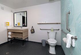 Tru by Hilton Florida City