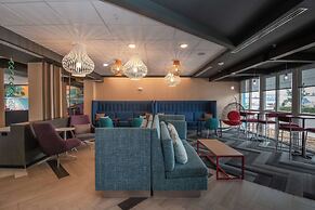 Tru by Hilton Florida City