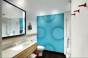 Tru by Hilton Florida City