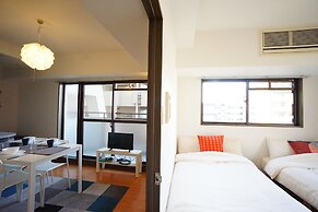 Terry's Apartment Shinsaibashi East I G10C