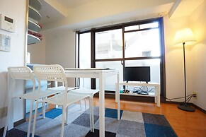 Terry's Apartment Shinsaibashi East I G10C
