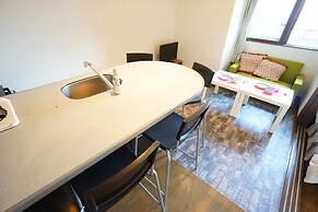 Terry's Apartment Shinsaibashi East I G07B