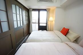 Terry's Apartment Shinsaibashi East I G13B