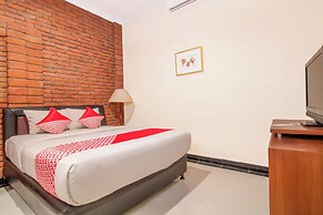 Super OYO 3118 Maxi Budget