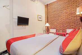 Super OYO 3118 Maxi Budget