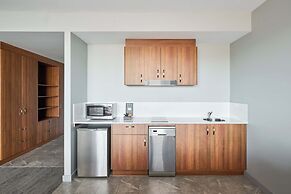 Abode Hotel Malua Bay