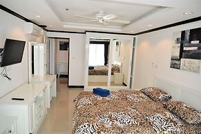 Stylish 2 bed Condo Jomtien