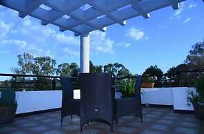 Inn of the Four Sisters