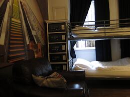 The Horse & Stables - Hostel