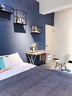 Ha Ha Cat Home Kaifeng