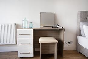 Rest & Recharge Regents Court 3bed 2bath