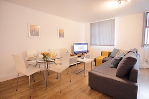 Rest & Recharge Regents CT 2bed For 7