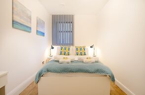 Rest & Recharge Regents CT 3bed Sleeps 7