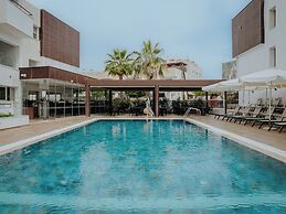 Cosmo Napa Hotel