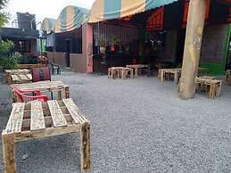 Korompoi Motel