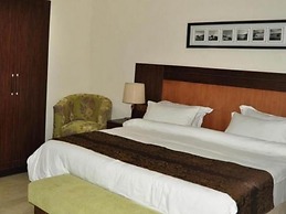 De Brass Suites Hotel