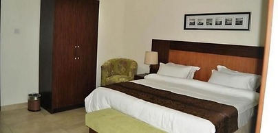 De Brass Suites Hotel
