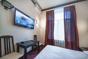 4 Rooms Hotel