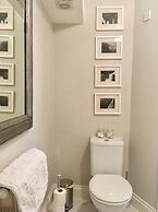 Beautiful 1BR in Historic St Aubin House