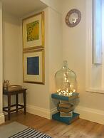 Beautiful 1BR in Historic St Aubin House