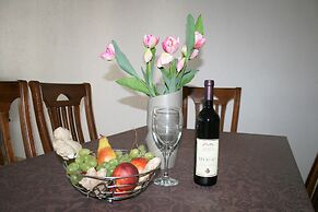 Spacious Sea View Apartment