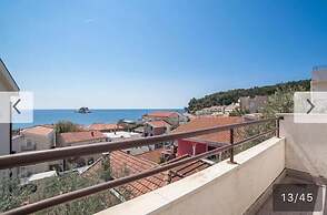 Apartments Petrovac