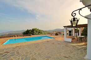 1039 Villa Cuatro Caminos