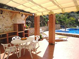 1051 Villa Al-andalus