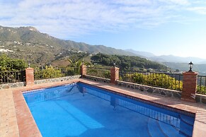 1148 Villa Miracosta