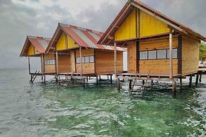 Paradise Over the Water Cabins in San Blas