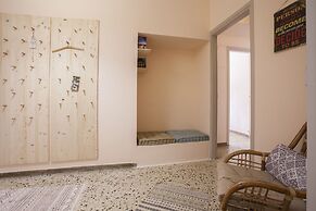 The Tribe Eco Lodge - Hostel