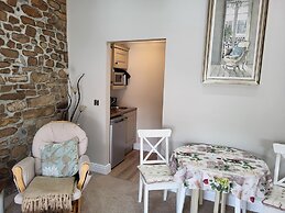 Charming 2-bed Apartment in Donegal Town Centre