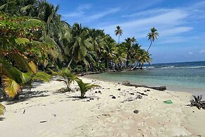 San Blas Private Over-the-Water Cabin