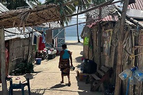 San Blas Private Over-the-Water Cabin