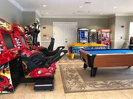 Tideview 44 · Walk TO Convention! Modern. Universal& Disney