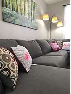 Tideview 44 · Walk TO Convention! Modern. Universal& Disney