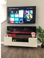 Tideview 44 · Walk TO Convention! Modern. Universal& Disney