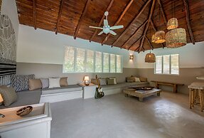 La Tribu Villas