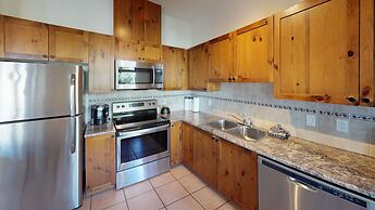 Stoney Creek Northstar-Whistler Premier