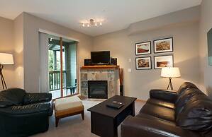 Stoney Creek Northstar-Whistler Premier