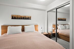 Stoney Creek Northstar-Whistler Premier