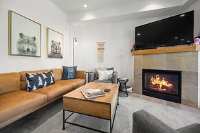 Stoney Creek Northstar-Whistler Premier