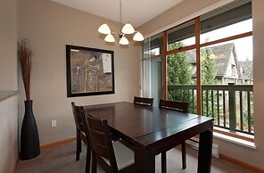 Stoney Creek Northstar-Whistler Premier