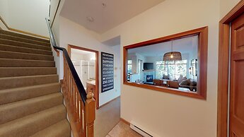 Stoney Creek Northstar-Whistler Premier